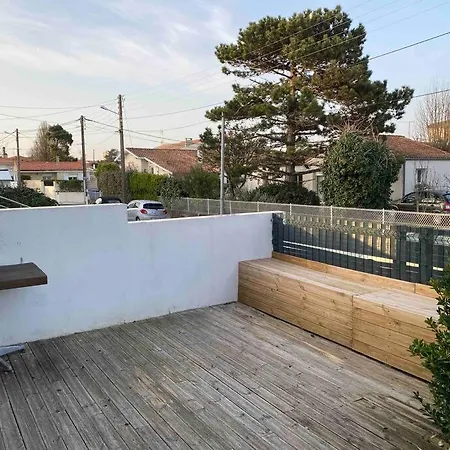 Holiday home Loue Maison Quartier Calme *